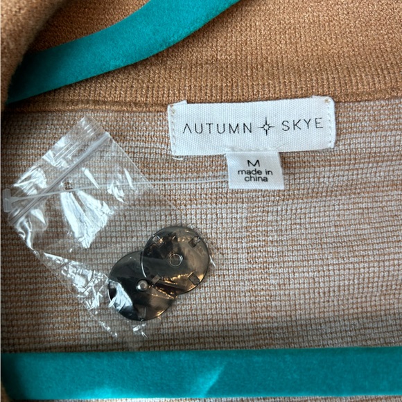 Autumn Skye - Picture 7 of 7